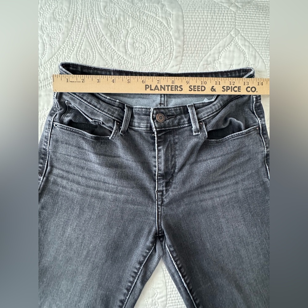 Levi's Women’s Classic Mid Rise Skinny black jeans size 10 - Picture 6 of 10